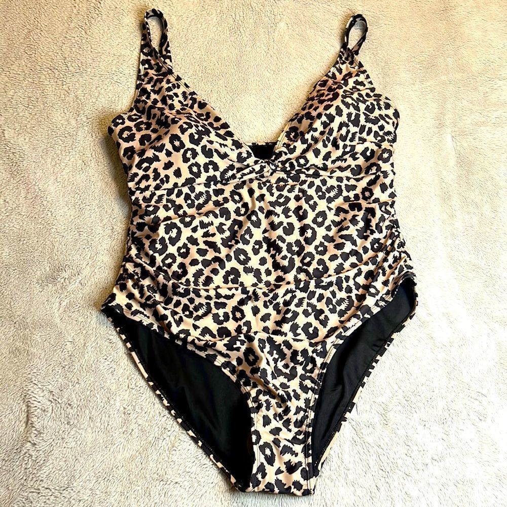 NWT Nicole Miller Animal Print One Piece Swimsuit - Size 2X